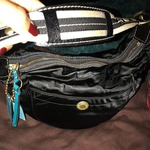 Small coach handbag